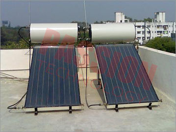 Integrierter farbiger Stahl-blauer Titanflachscheiben-Solarwarmwasserbereiter für Steildach