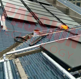 Solarenergie-Dachspitzen-Solarenergie-Warmwasserbereiter-Flachbildschirm-Sonnenkollektor-Rot-Kupfer